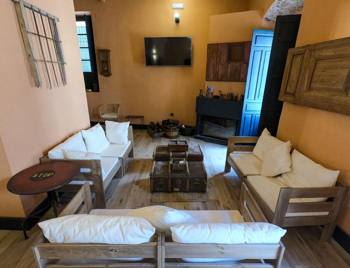 Balhondo Open Village Пуэбла-де-Алькосер Экстерьер фото